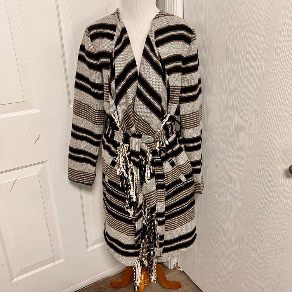 BB Dakota Blanket Coat E1